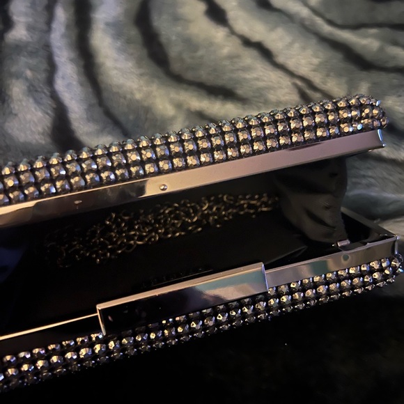 Clutch - Picture 4 of 5